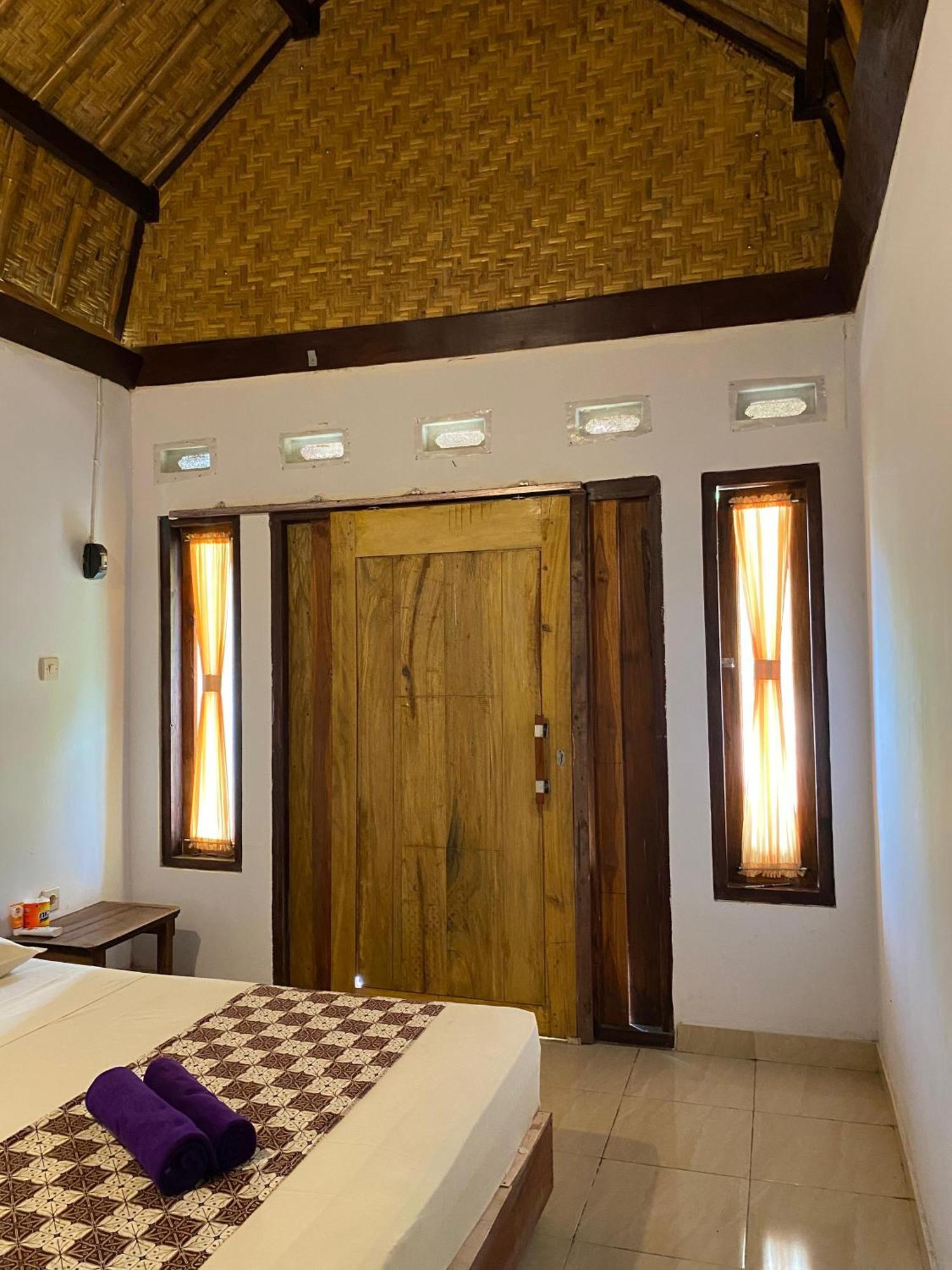 Diki Bungalows Kuta  Kültér fotó